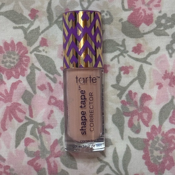 💜Brighting/Highlighting Under-eye💛 - Picture 2 of 7